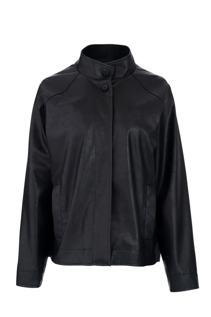 Επίπεδη λήψη (flatlay) του γυναικείου jacket Philosophy από δερματίνη στην κλασική απόχρωση Black.