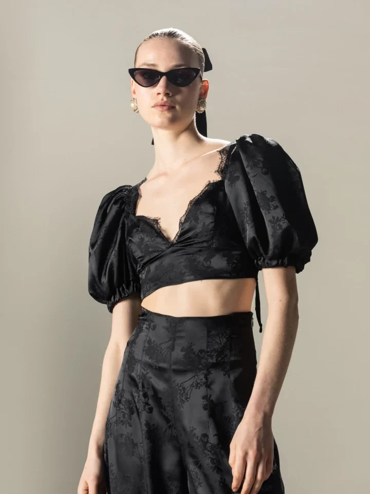 A PIECE OF ME Petra top Black