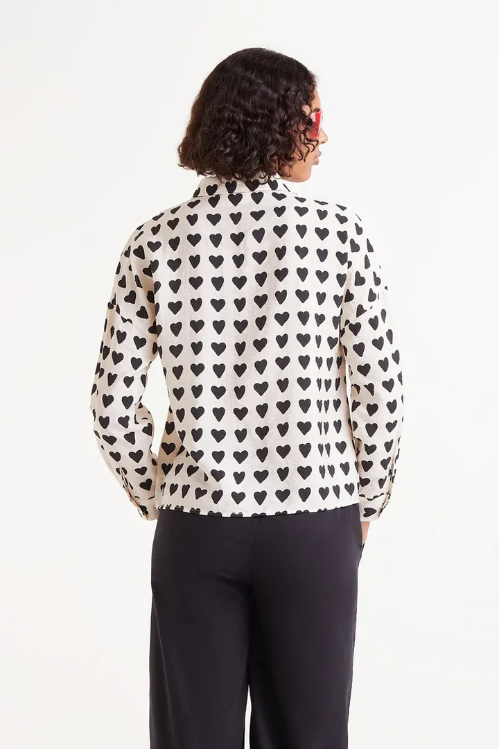 Flowy shirt with heart print - Image 2
