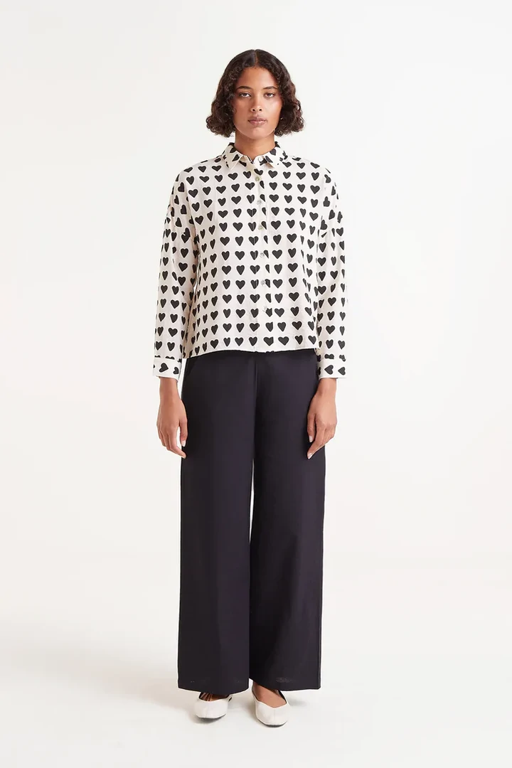 Flowy shirt with heart print - Image 3