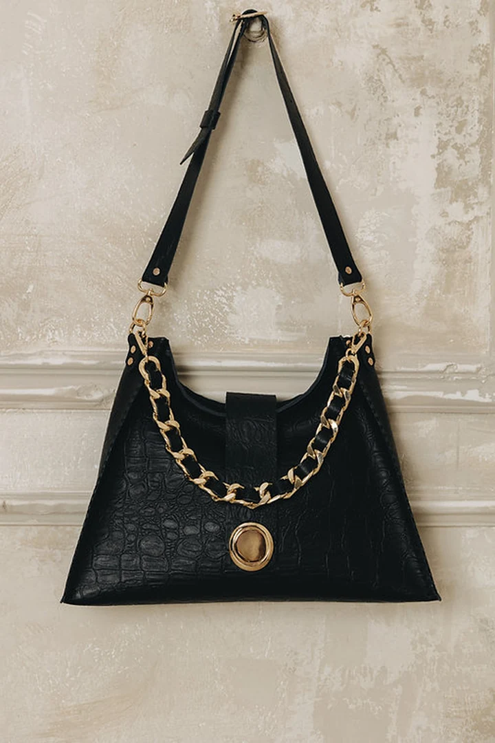 γυναικεία statement τσάντα individual art leather to the wilder μαύρη με το ρυθμιζόμενο δερμάτινο λουρί