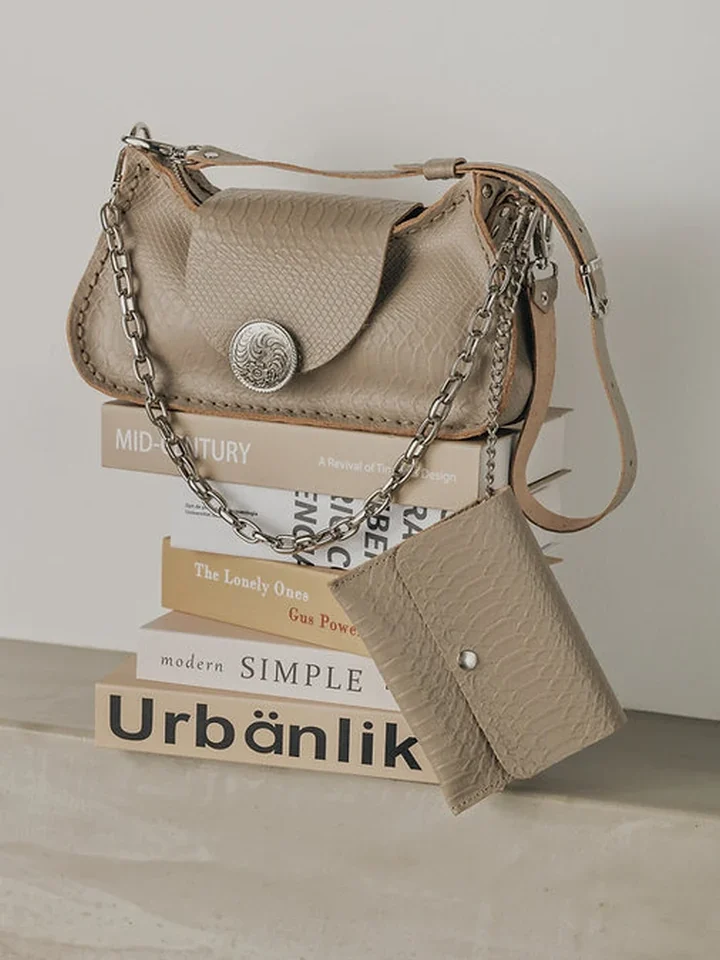 χειροποίητη δερμάτινη τσάντα ώμου individual art leather rise and shine πούρου stone beige