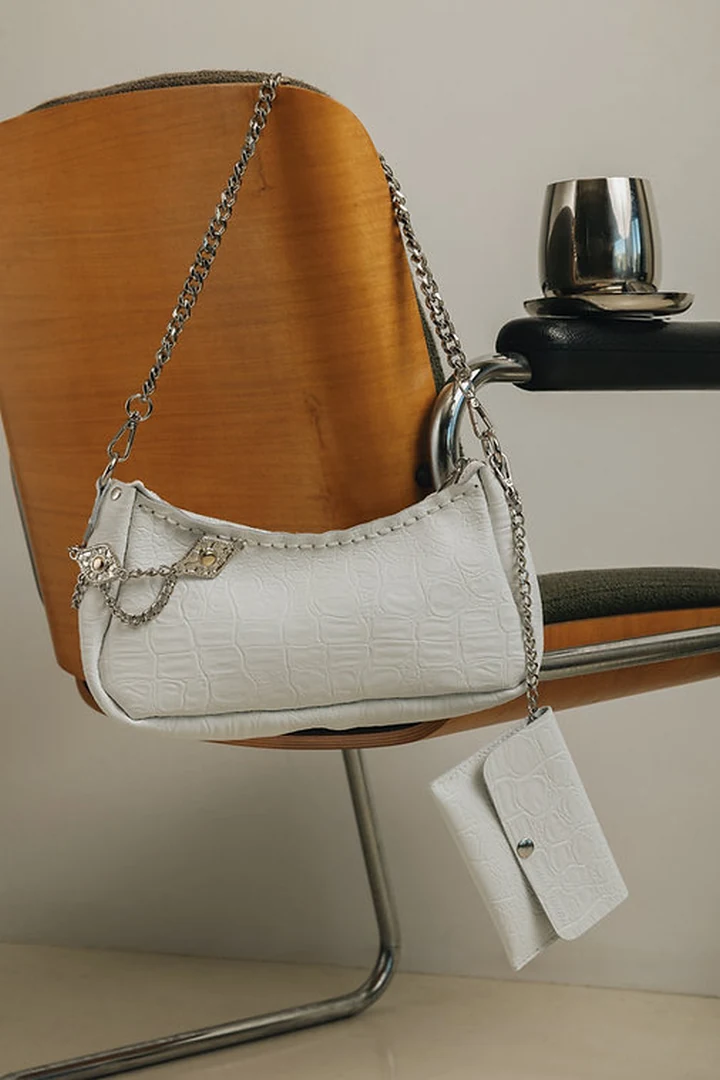 χειροποίητη δερμάτινη τσάντα ώμου individual art leather rushmere off white