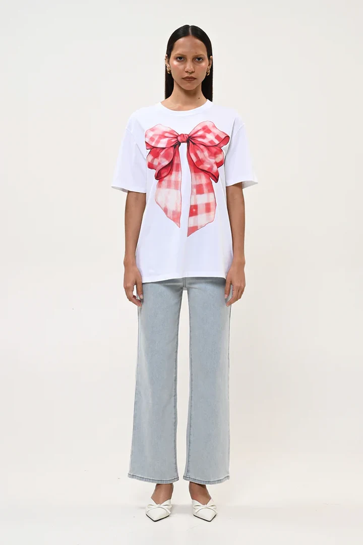 γυναικείο λευκό κοντομάνικο μπλουζάκι boom white t-shirt red bow με τύπωμα κόκκινο φιόγκο
