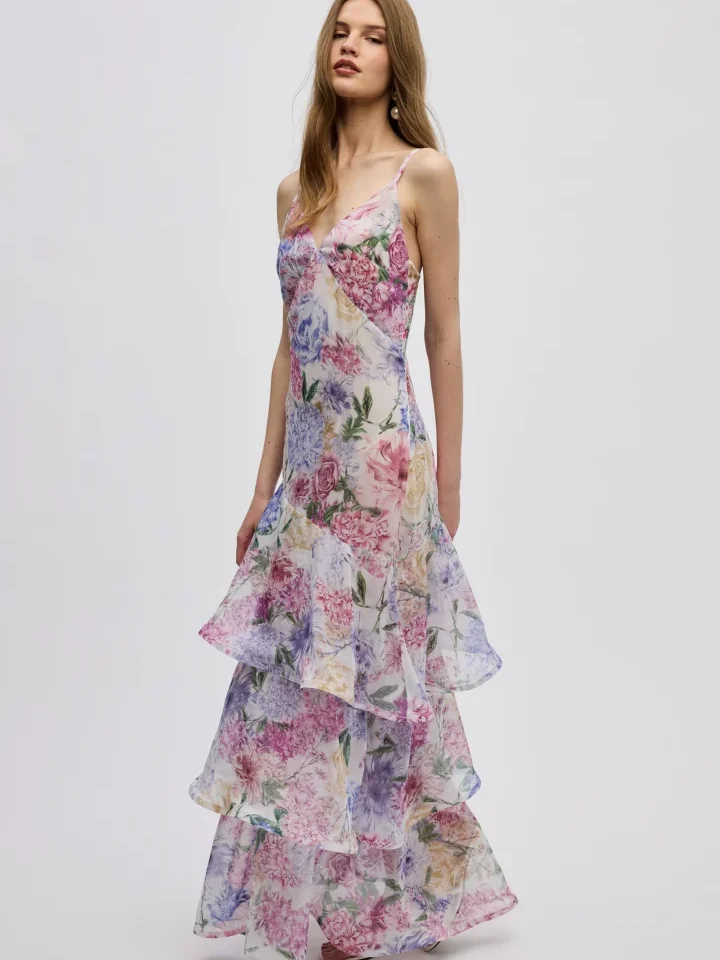 πλάγια όψη από γυναικείο αέρινο floral φόρεμα ciel concept margot maxi dress