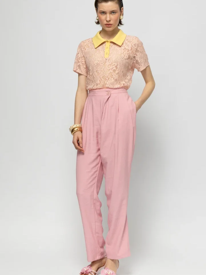 γυναικείο ροζ δαντελένιο τοπ mallory the label curacao polo με παστέλ κίτρινο γιακά