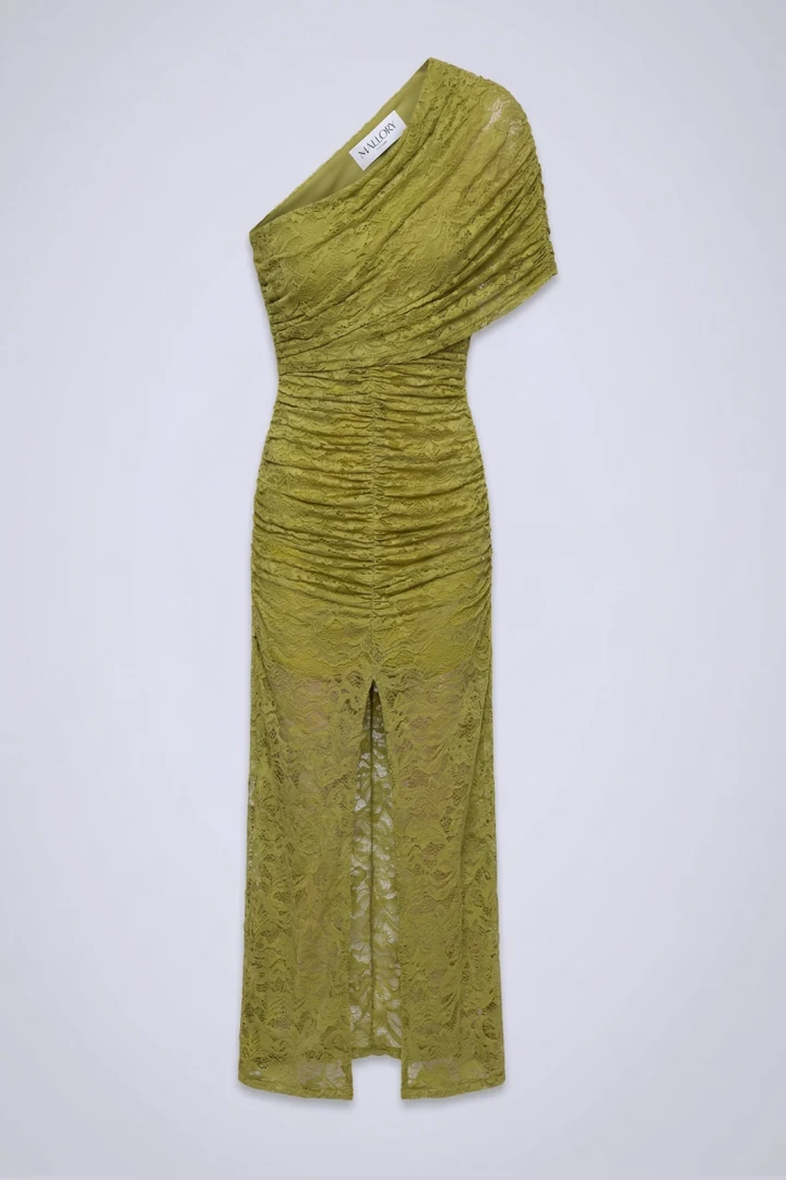 Melia-Lace-Dress-Mallory-The-Label κομψό εφαρμοστό βραδινό φόρεμα με σκίσιμο μπροστά και εντυπωσιακή ντραπέ δαντέλα