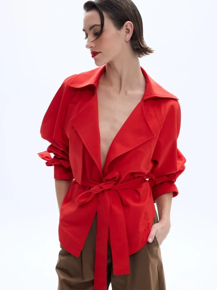 γυναικείο κόκκινο cropped σακάκι be a bee lindsay red jacket με εντυπωσιακό δέσιμο μπροστά