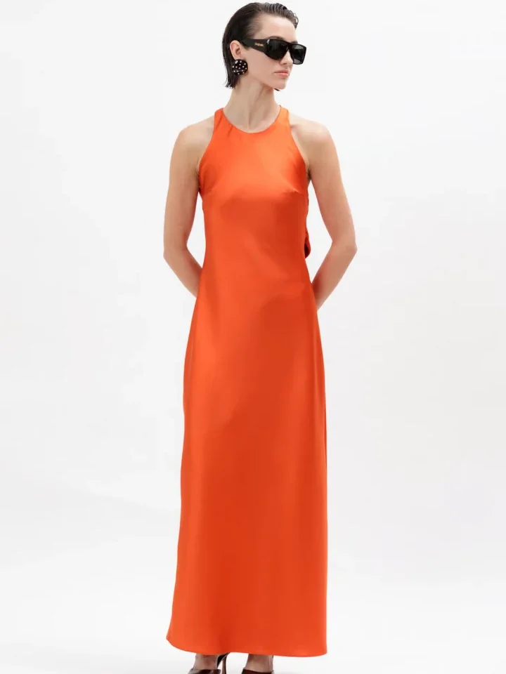 γυναικείο πορτοκαλί midi φόρεμα a piece of me stella σε κομψή ίσια γραμμή με λεπτές τιράντες