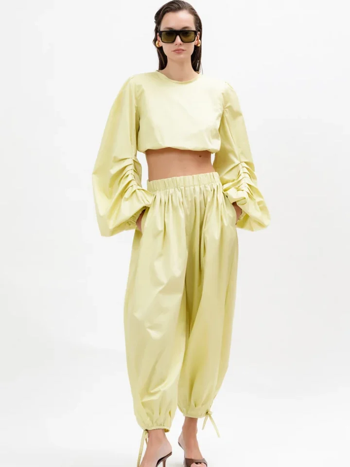 A PIECE OF ME Karolina Puff Top Banana Yellow