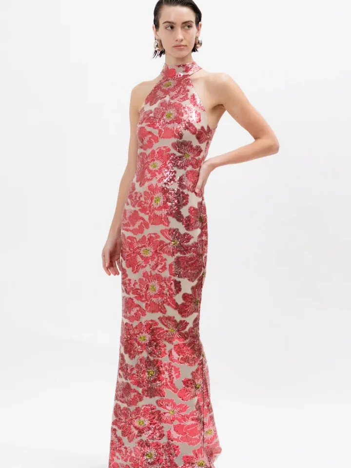 γυναικείο maxi φόρεμα με παγιέτες a piece of me demmy και εντυπωσιακά ροζ λουλούδια