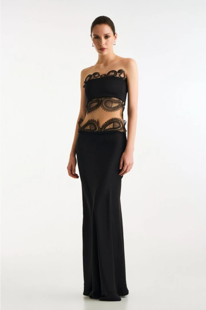 Amanda Lace Skirt - Image 3