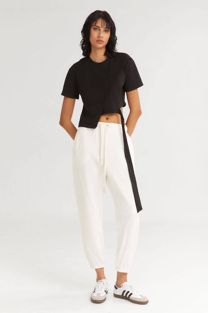 the_caramel_drip_top_black