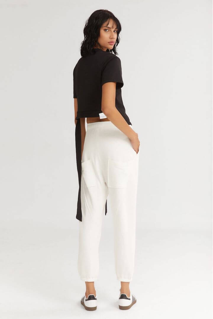 the_caramel_drip_top_black