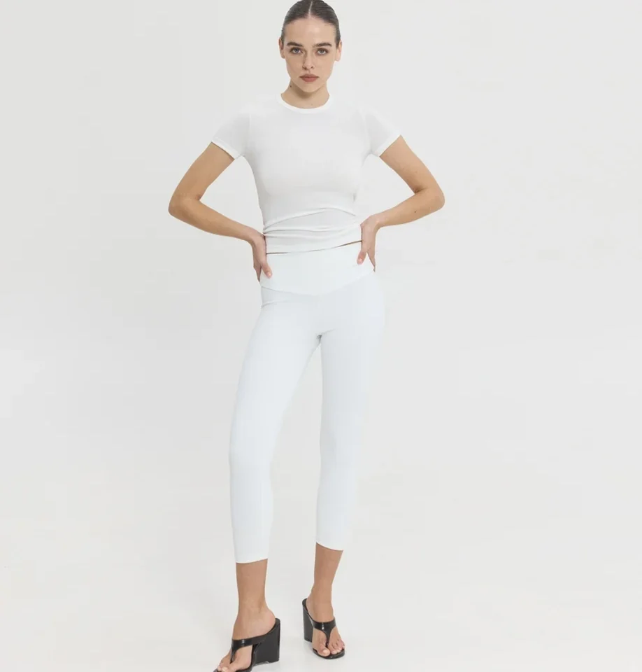 SUNSETGO TIMELESS CAPRI γυναικείο λευκό capri κολάν ελαστικό με ψηλή μέση και εφαρμοστή γραμμή