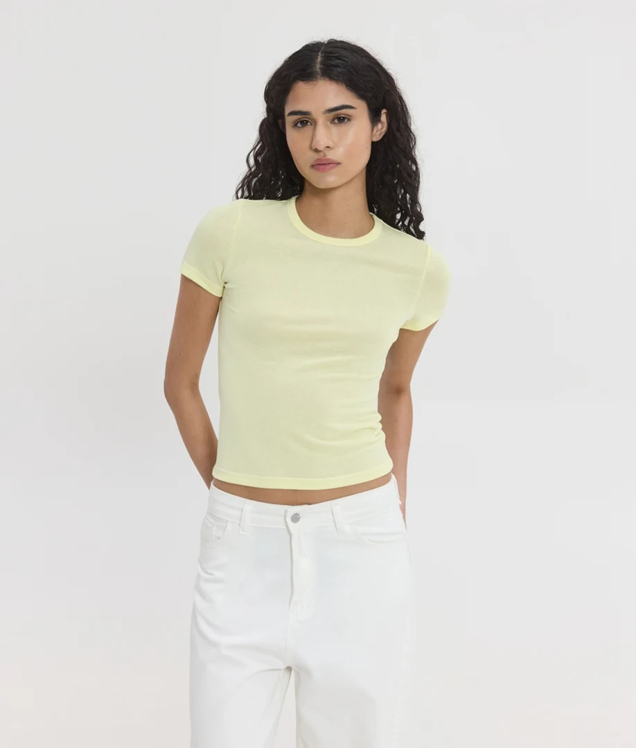 sunsetgo violette t-shirt καθημερινό street style ντύσιμο με basic γυναικείο κοντομάνικο από ελαστική βισκόζη